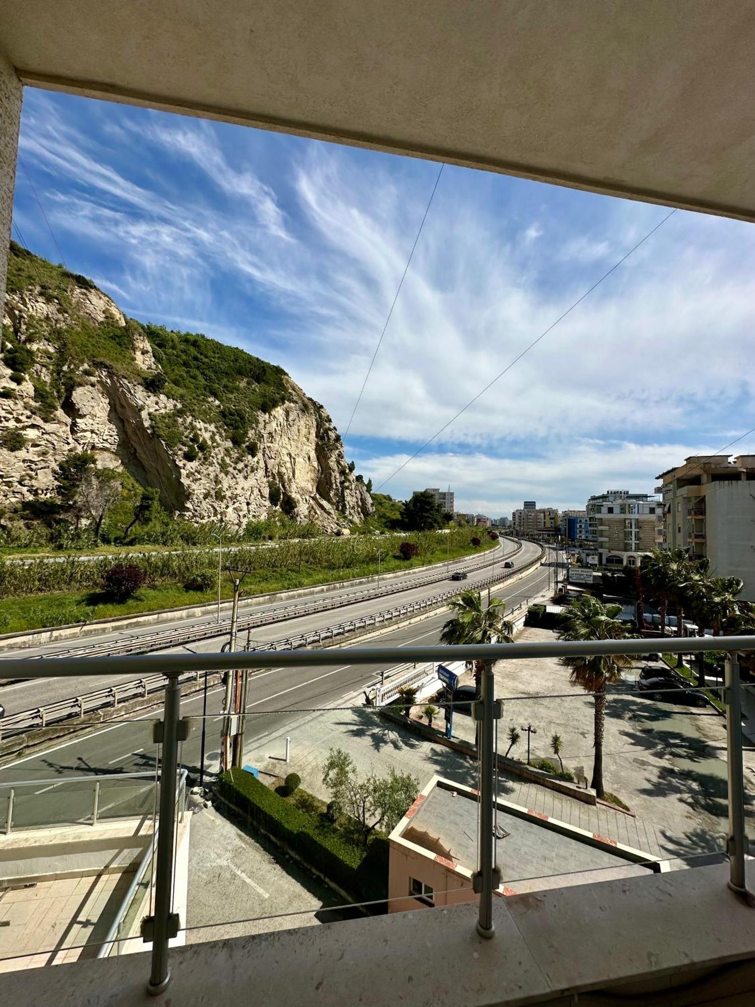 Apartment Ermest ,Kavaje Rock Durrës Exterior foto